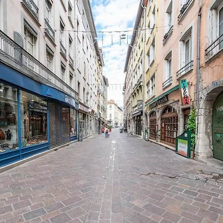 Entre Bastille Et Hyper-centre: Lave-linge - Fibre شقة