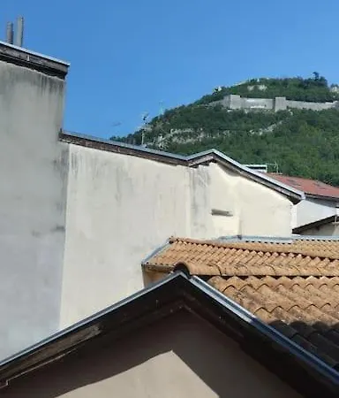 Entre Bastille Et Hyper-centre: Lave-linge - Fibre شقة